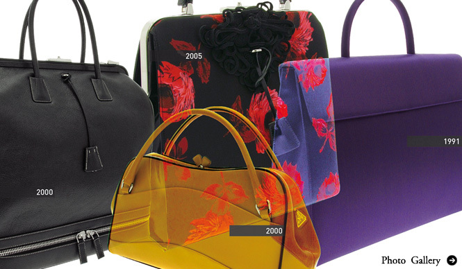 PRADA│「スキャパレリ」展に合わせた復刻バッグ