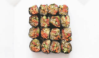 連載・藤原美智子 2012年5月｜ローフードで、痩身＆美肌を獲得！