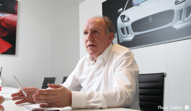 ジャガー「Fタイプ」デザイナー インタビュー｜Jaguar