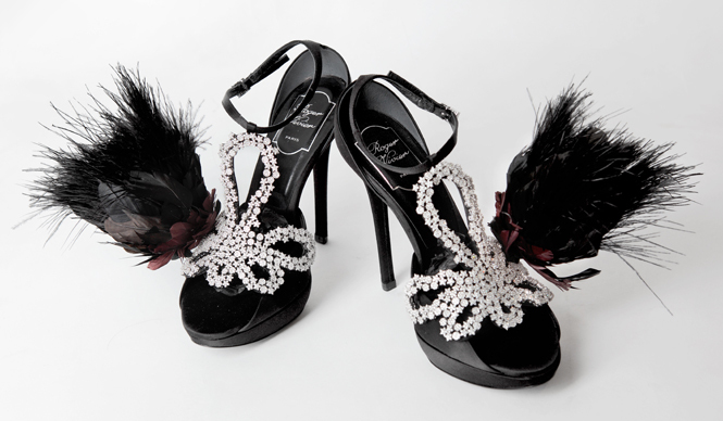 Roger Vivier｜4000個以上のダイヤモンドが輝くシューズ「A QUEEN FOREVER」