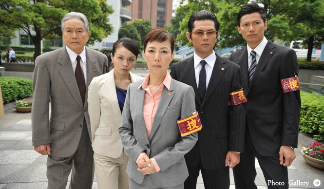 戸田恵子|ガサ入れ専門の刑事、姫野瑶子を熱演! 新ドラマ『刑事・ガサ姫』