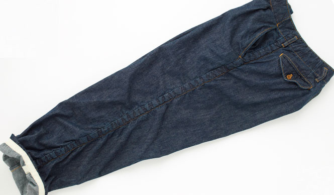 kolor｜定番の太いシルエットのパンツがはじめてデニムで登場