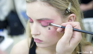 CHANEL｜ピーター フィリップスの斬新なクリエイション