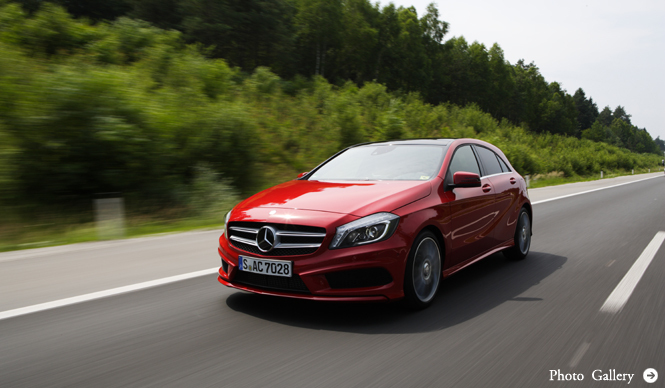 新生Aクラスに早速試乗|Mercedes-Benz