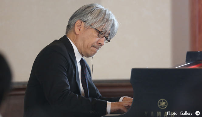 ART｜『メトロポリタン美術館展』オリジナル楽曲を坂本龍一氏が披露