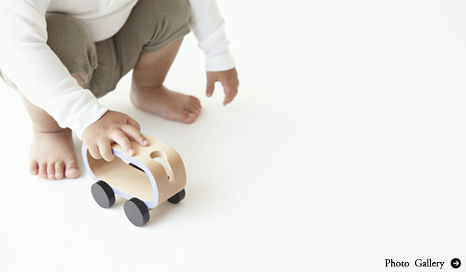 酒井産業｜柴田文江がデザインする子ども向け木製品ブランド「buchi」