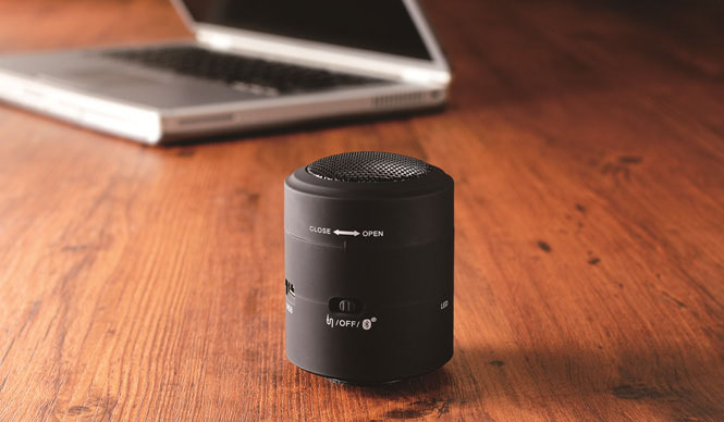 KING JIM｜身のまわりのモノがスピーカーになる「Bluetooth 振動式スピーカー」