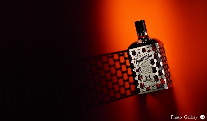 EAT|Cointreau|ボウタイをまとったエレガントなボトルが登場!