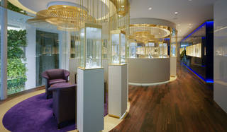 BREGUET｜ラグジュアリータイムピースを優雅に堪能