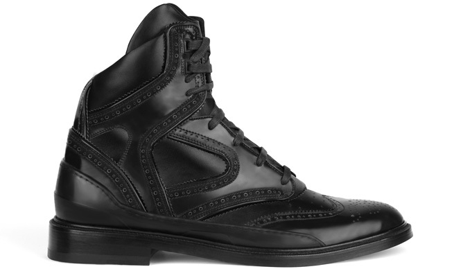 Givenchy by Riccardo Tisci｜前代未聞のハイブリッドシューズを発表 