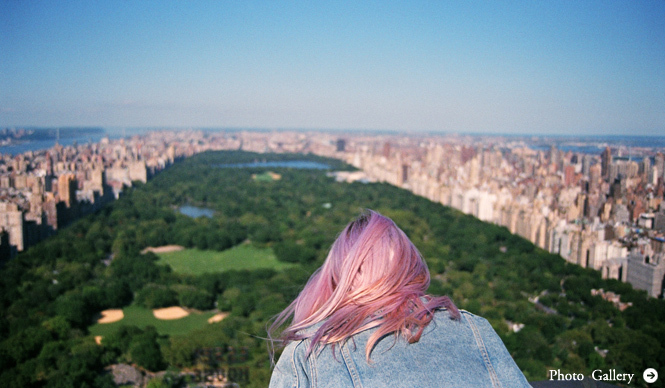 ART｜シンシア・ローリーが発信するオンライン・アートストア「EXHIBITION　A」が初上陸