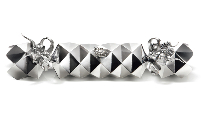 Asprey|世界一高価なスペシャルクリスマスクラッカーを発売