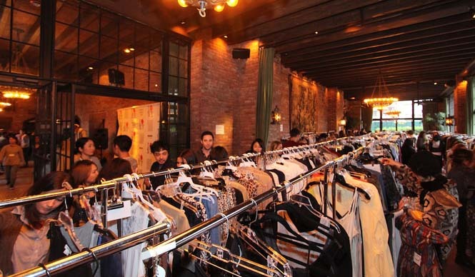 FASHION GIRLS FOR HUMANITY｜チャリティサンプルセールでハリケーン「サンディ」被災者を応援！