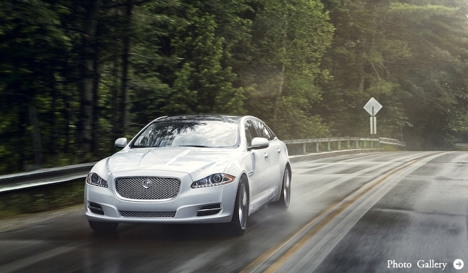 ジャガー新時代を切りひらくダウンサイジングエンジンに乗る|Jaguar