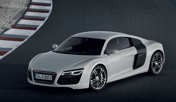 リファインを受けたR8が日本上陸|Audi