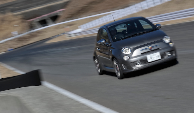 2台のホットなアバルトに試乗｜Abarth