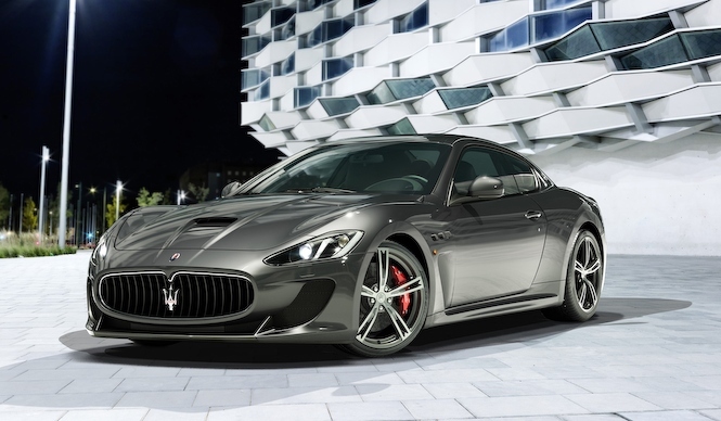 4シーターのグラントゥーリズモ MC ストラダーレ登場|Maserati