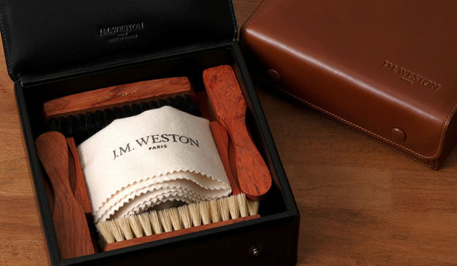 J.M. Weston｜ボックスカーフの箱入りシューケアセット新発売