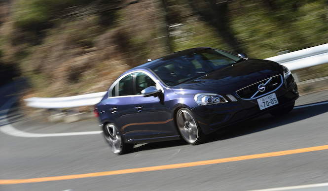 S60/V60 T4 ポールスター パフォーマンス パッケージをテスト|Volovo