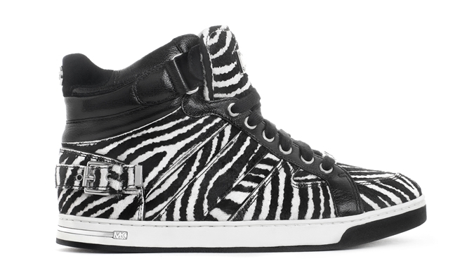 MICHEL KORS｜Facebook限定スニーカー発売