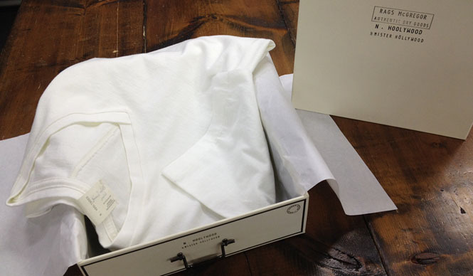 Rags McGREGOR|チェット・ベイカーをイメージした「N.HOOLYWOOD」コラボVネックTシャツ