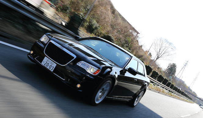 クライスラー300 SRT8に試乗｜SRT