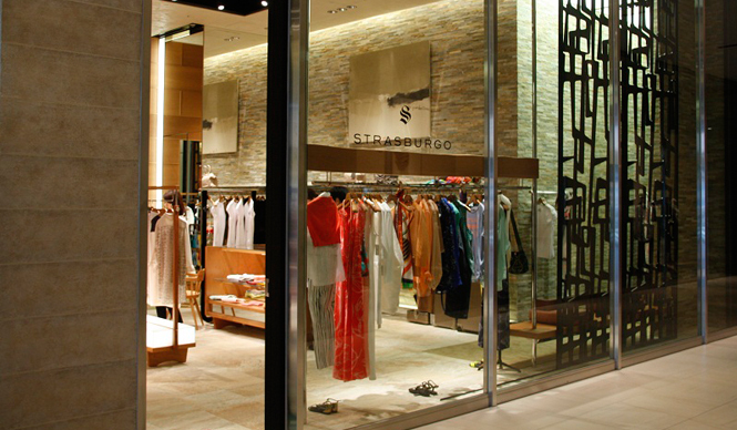 STRASBURGO｜初のウィメンズオンリーショップが「グランフロント大阪」にオープン