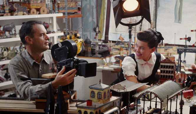 EVENT|柳本浩市、柏木 博が映画『ふたりのイームズ:建築家チャールズと画家レイ』を語る