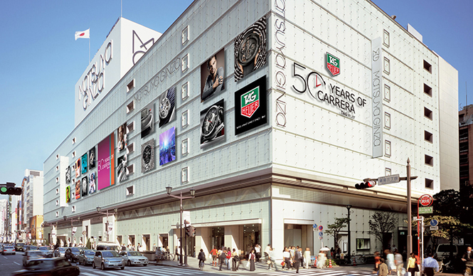 TAG Heuer｜銀座の街が「カレラ」生誕50周年を祝福