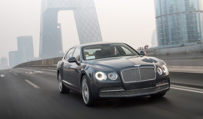 2代目フライングスパーを北京でテスト|Bentley