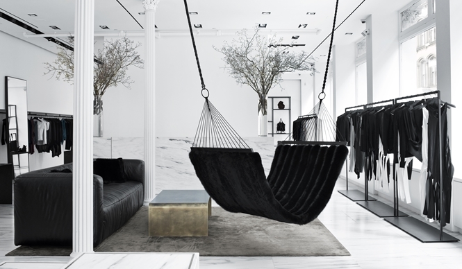 ALEXANDER WANG|10月に日本初の旗艦店を青山にオープン