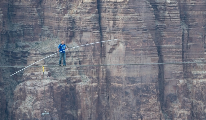 JEANRICHARD｜N・ワレンダが綱渡りでのグランドキャニオン横断