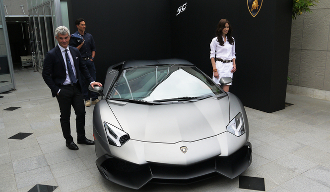 50周年記念の特別なランボルギーニ 日本へ｜Lamborghini
