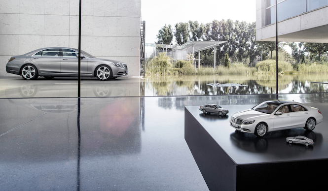 SクラスのミニカーはミニカーのSクラスだ｜Mercedes-Benz