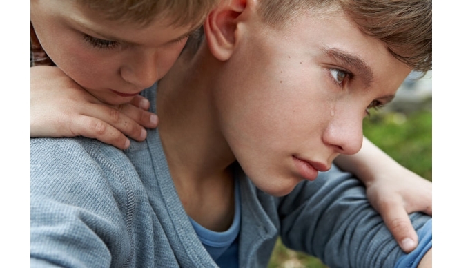 ART｜アチム・リポット写真展『Childness』