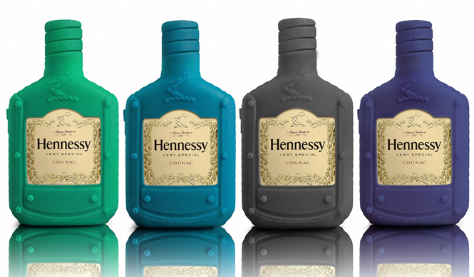 「ヘネシーV.S」からカラフルな限定ボトルが登場|Hennessy