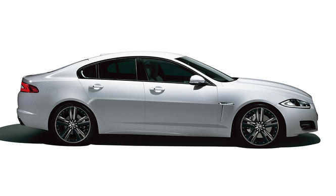20インチブラックホイールを特別価格で提供|Jaguar
