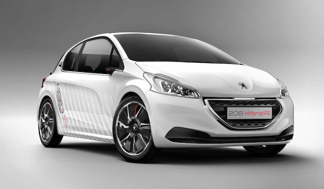 徹底的な軽量化を施した208のハイブリッド｜Peugeot