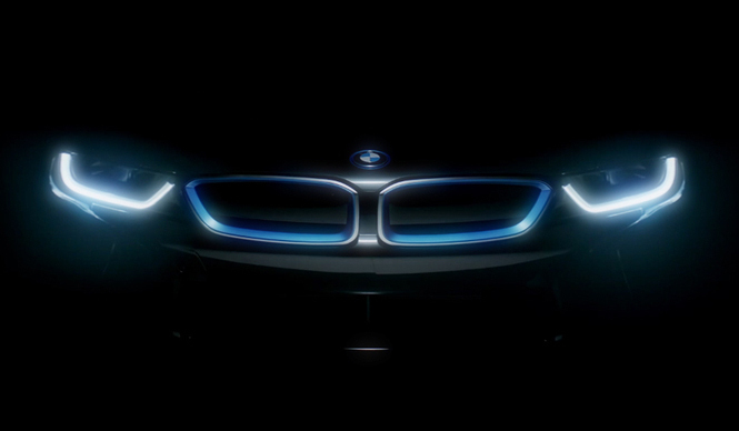 BMW i8の予告ムービーを公開｜BMW