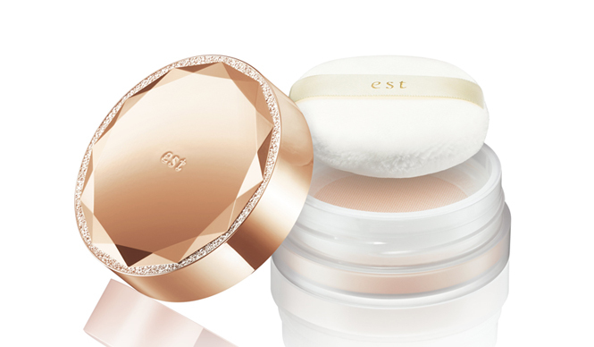 est｜微細パールで自然なツヤ感。テカリやくずれに強い粉おしろい