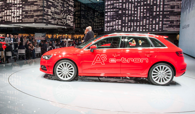 アウディ A3 Sportback e-tronの市販モデルを発表｜Audi