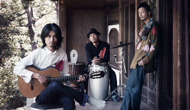 MUSIC｜ギター＋タップ＋パーカッション「Conguero Tres Hoofers」