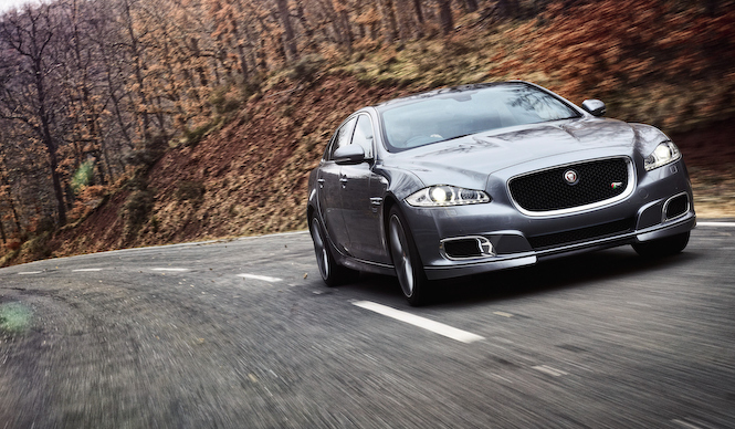 ジャガー最速のサルーン「XJR」が国内受注開始|Jaguar