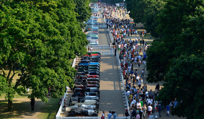 アストンマーティン創立100周年をロンドンで祝う｜Aston Martin