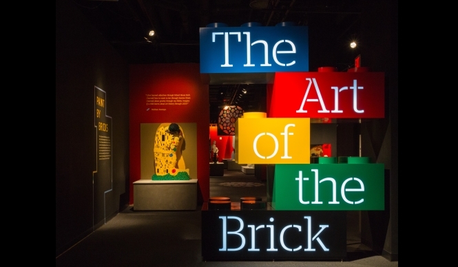 ART FILE 25|「THE ART OF THE BRICK」|連載「世界のアート展から」