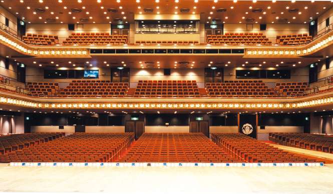 TRAVEL｜贅沢なホテルステイと歌舞伎観劇で華やかな年の幕開けを