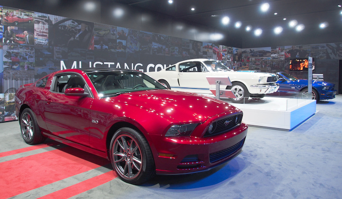 新型マスタング発表のカウントダウンイベント開催|Ford