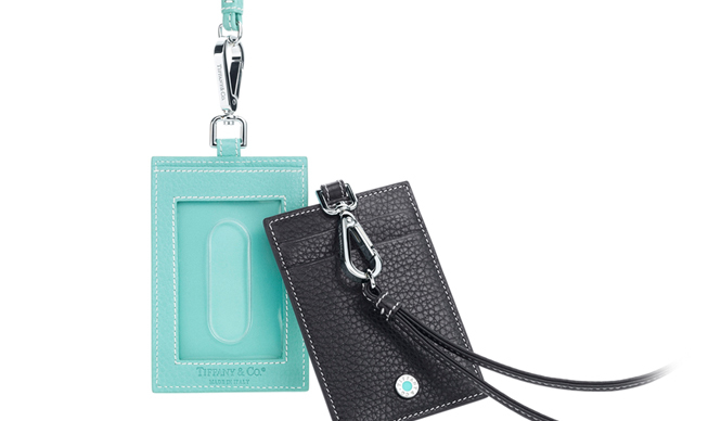 TIFFANY & Co.｜レザーパスケースをオンラインストア限定発売