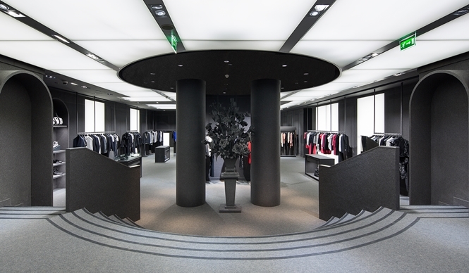 VIKTOR&ROLF|フランスでは初となる旗艦店をパリ1区にオープン