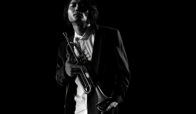 MUSIC｜モーション・ブルー・ヨコハマ「類家心平 5 piece band」公演